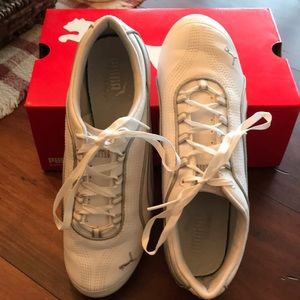Women’s white puma sneakers